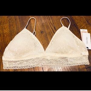 NWT ivory lace Calvin Klein bralette